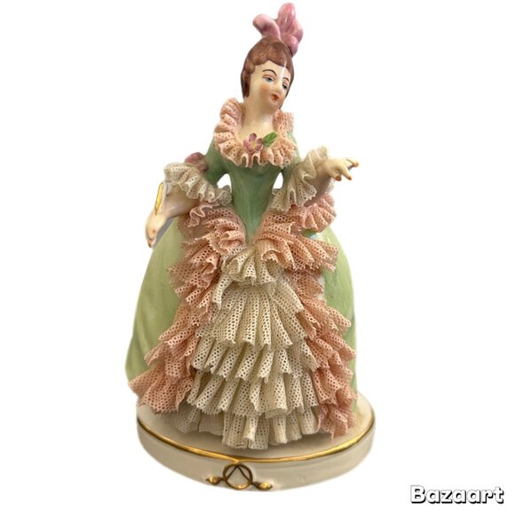 Antique Dresden Gerold Bavaria Victorian Woman Figurine With Lace Dress - Picture 1 of 6